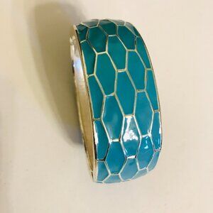 TURQUOISE BLUE ENAMEL OVAL HINGED CUFF BANGLE BRACELET WITH SILVER MOTIFS